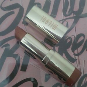 Milani lipstick